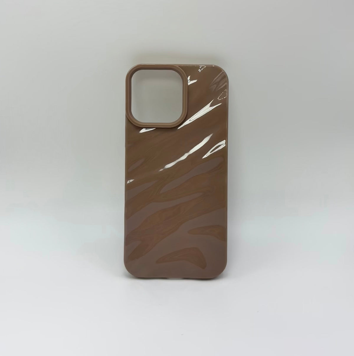 CASE IPHONE 16 PRO WAVES CAFE