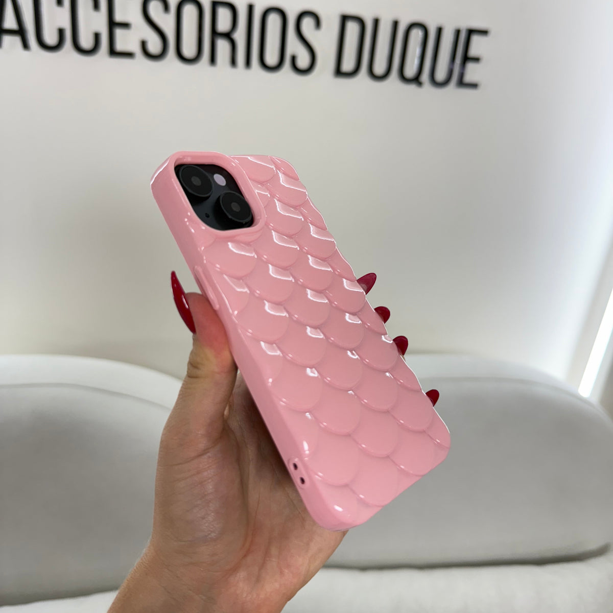 CASE IPHONE 15 ESCAMAS ROSADO