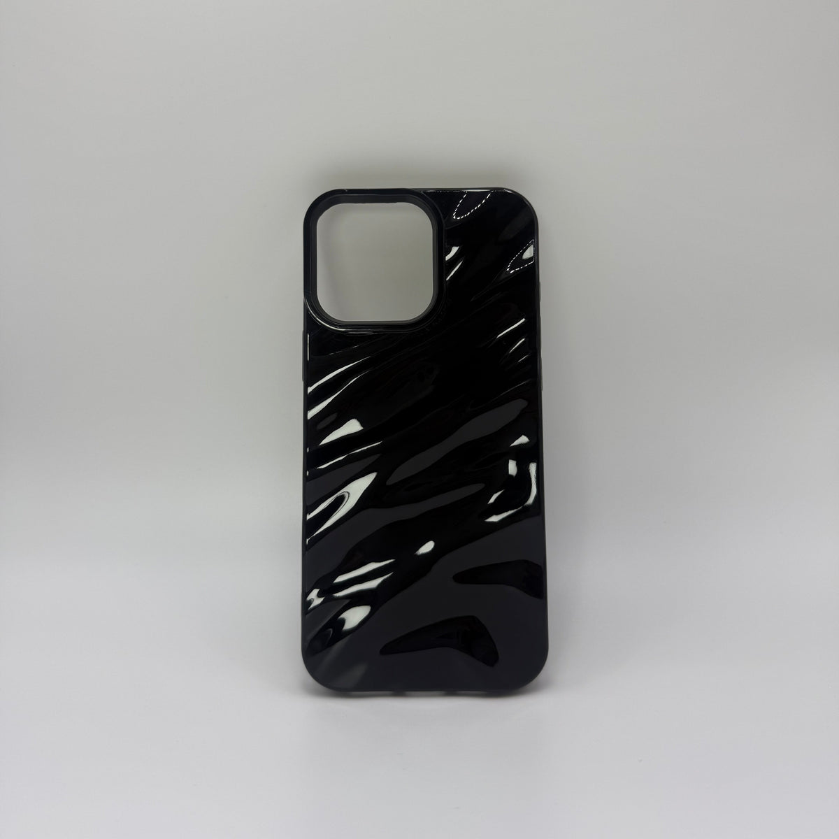 CASE IPHONE 15 PRO MAX WAVES NEGRO