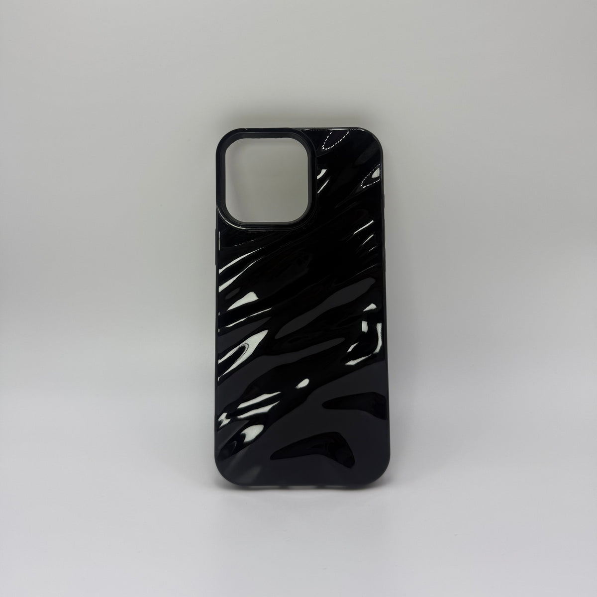 CASE IPHONE 13 PRO MAX WAVES NEGRO