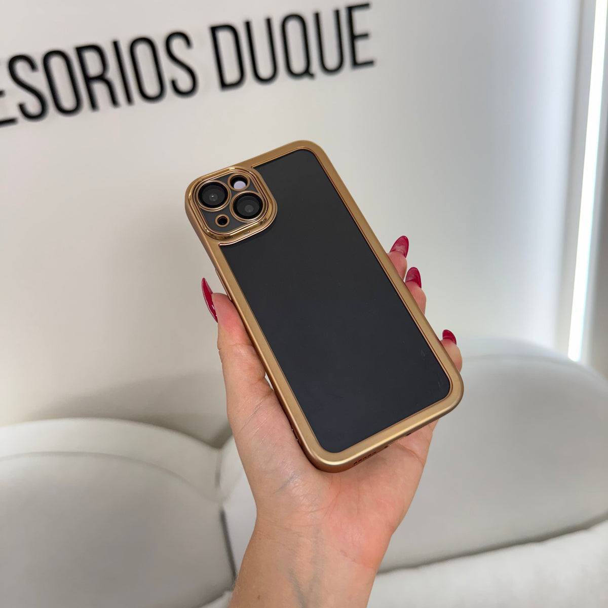 CASE IPHONE 14 PLUS BORDE METALIZADO DORADO