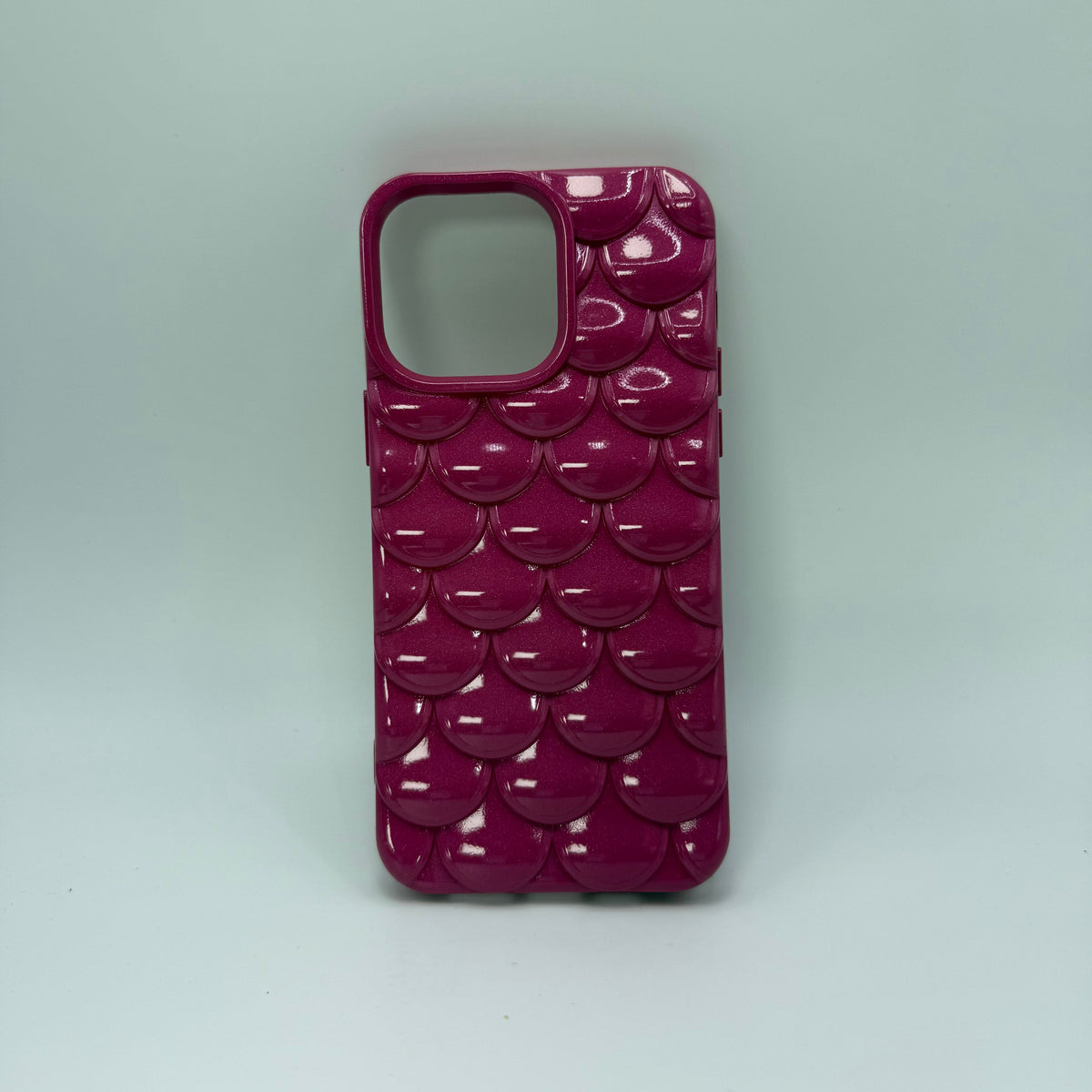 CASE IPHONE 13 PRO MAX ESCAMAS VINOTINTO