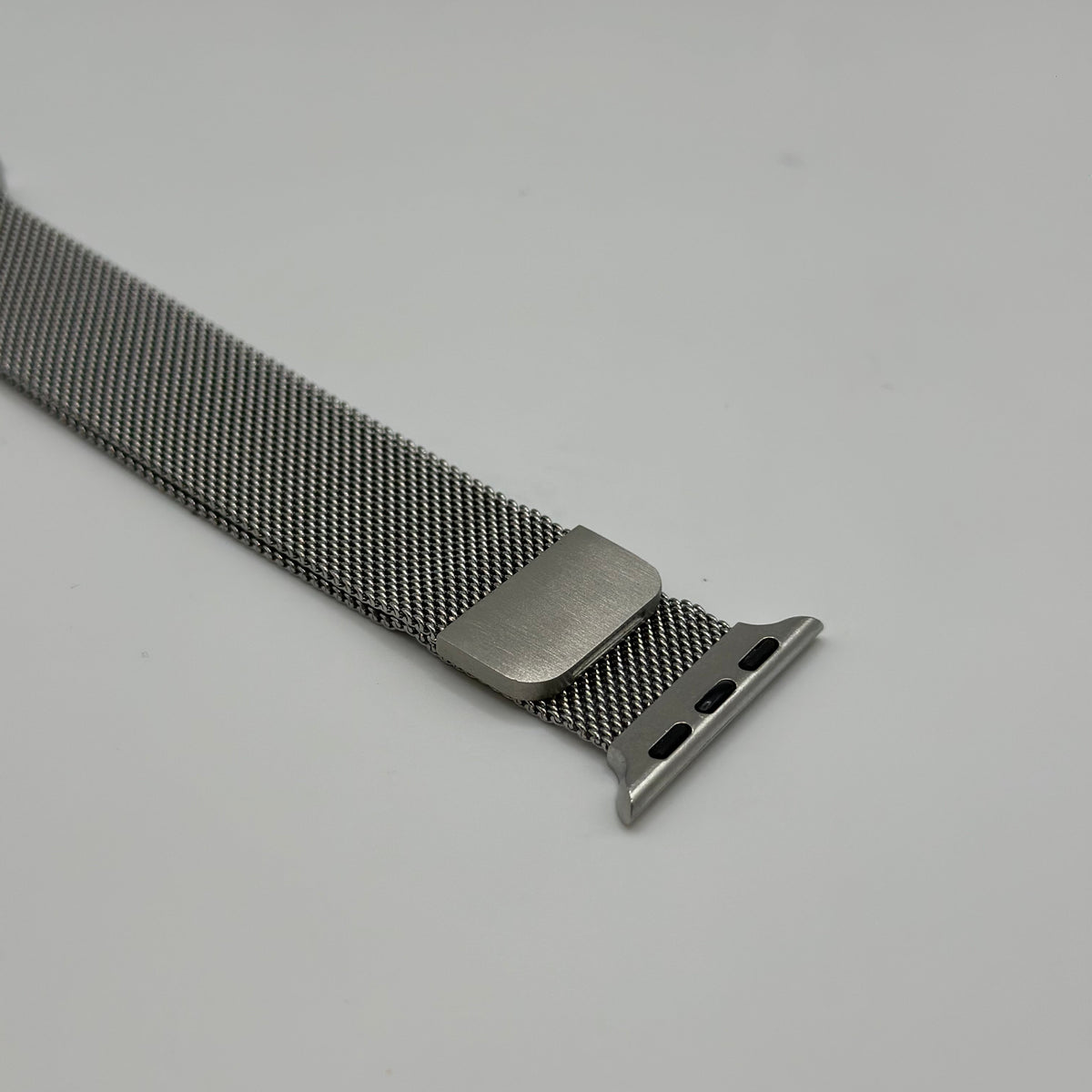 PULSO METALICO PLATEADO 38´40´41´42S10´ S11´