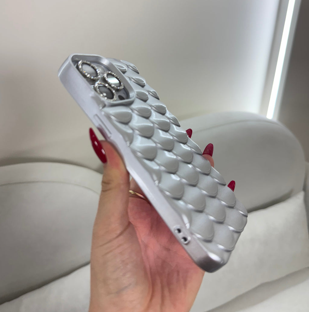 CASE IPHONE 14 PRO ESCAMAS PLATEADAS
