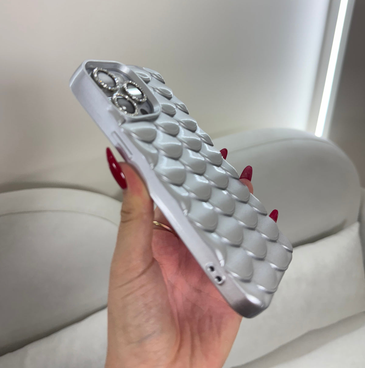 CASE IPHONE 14 PRO MAX ESCAMAS PLATEADO