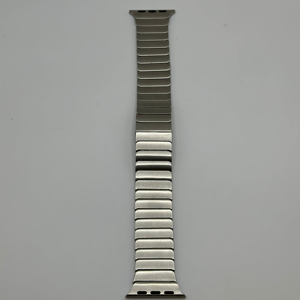 PULSO ESLABONES PLATEADO 38´40´41´42S10´ S11´