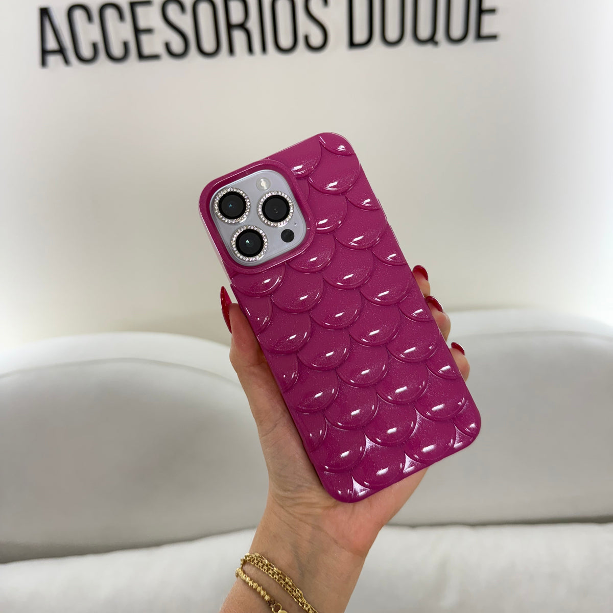 CASE IPHONE 14 PRO ESCAMAS VINOTINTO