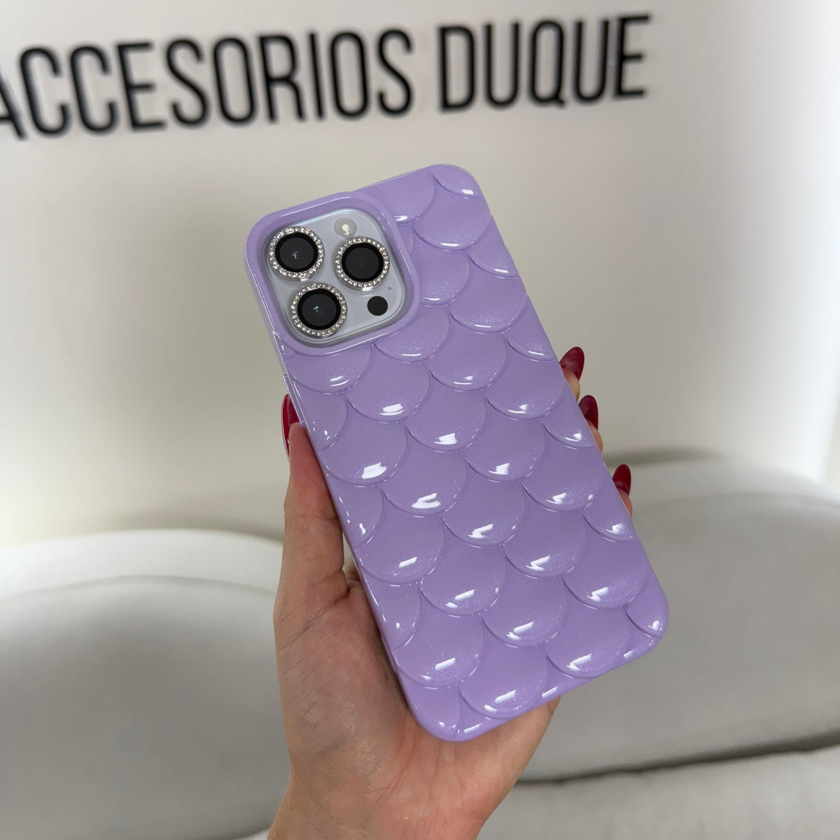CASE IPHONE 15 PRO MAX ESCAMAS LILA