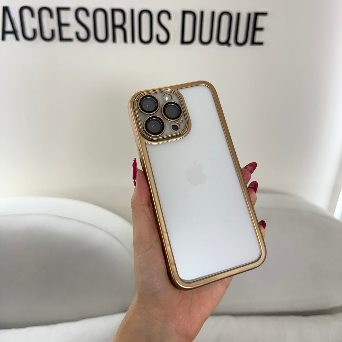 CASE IPHONE 14 PRO MAX BORDE METALIZADO DORADO