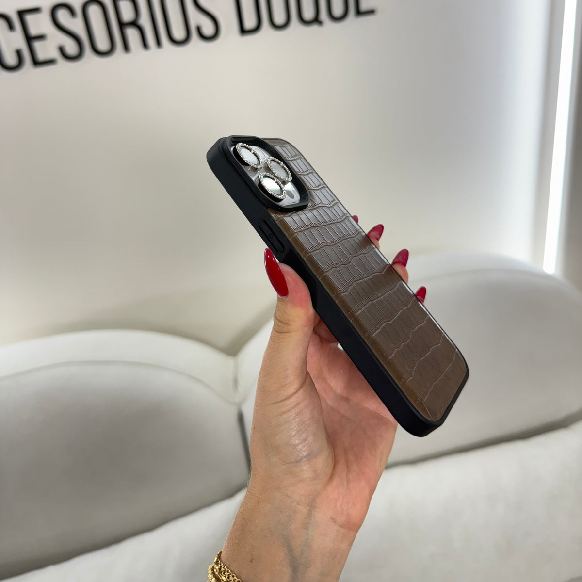 CASE IPHONE 16 PRO MAX COCODRILO CAFE