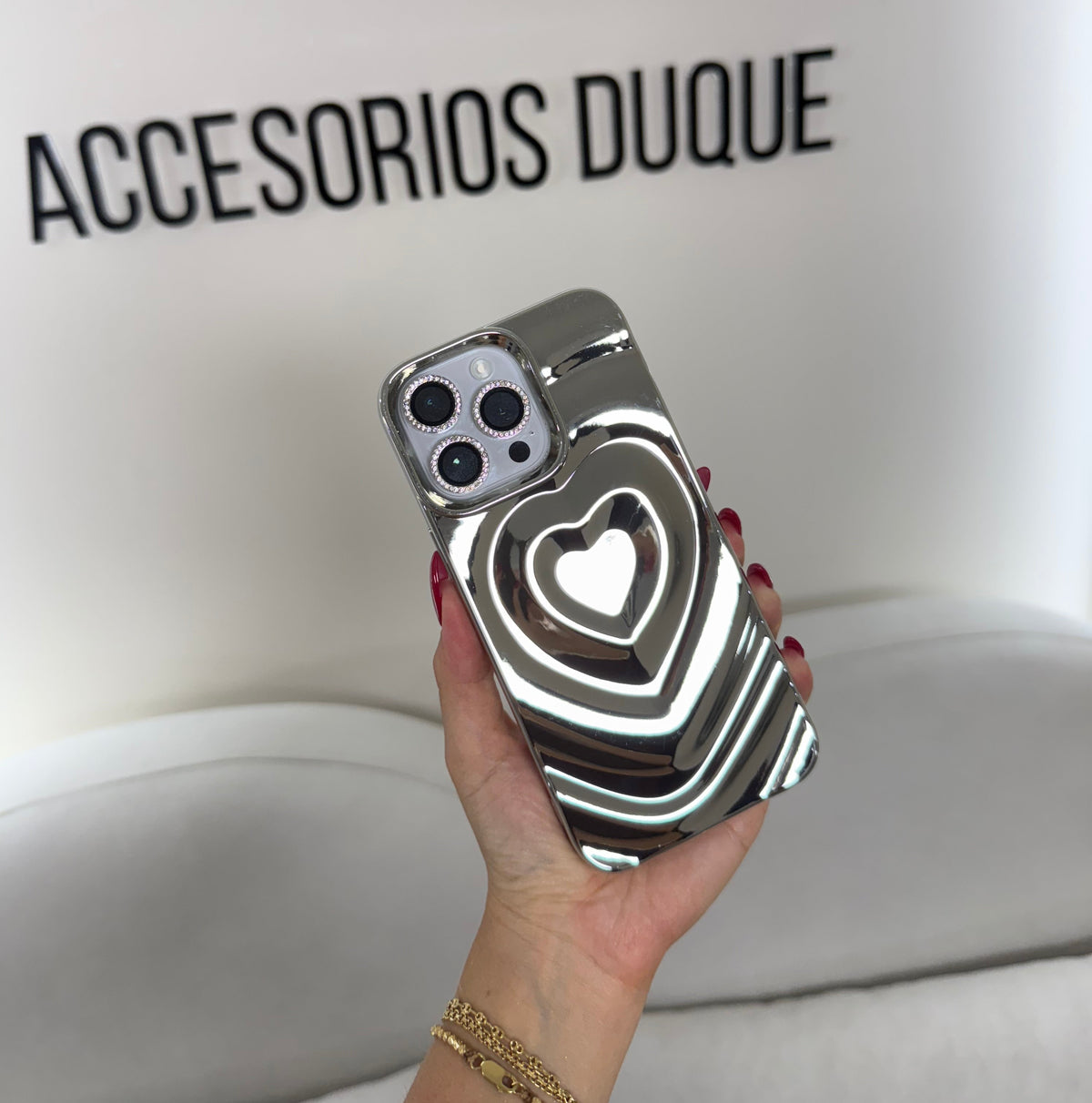 CASE IPHONE 16 PRO MAX LOVE 3D PLATEADO