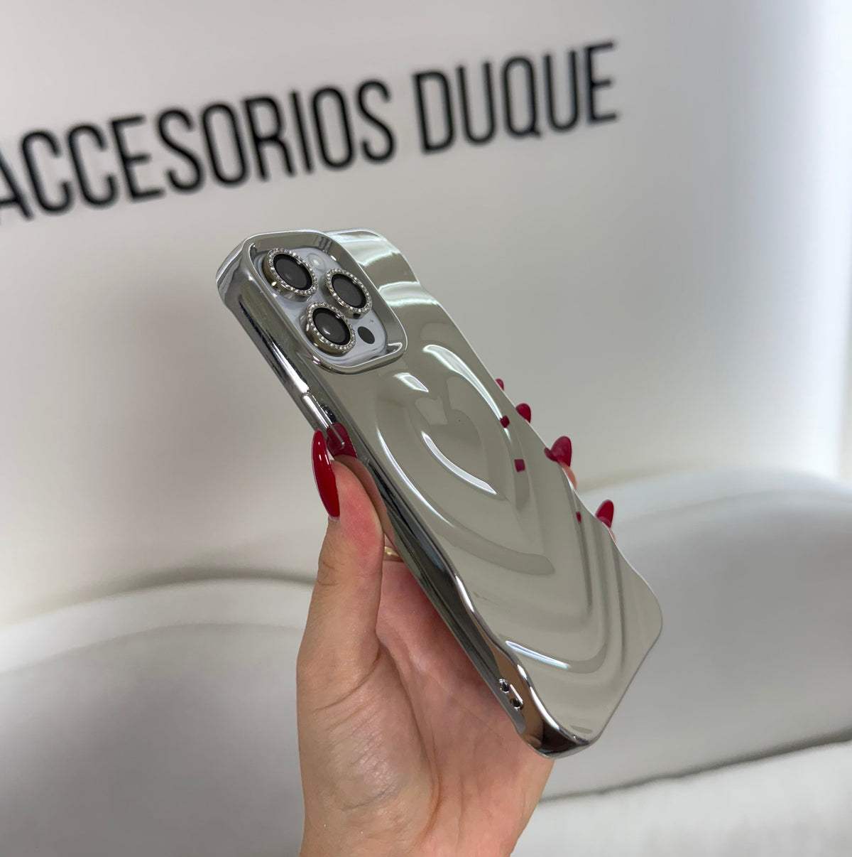 CASE IPHONE 13 PRO LOVE 3D PLATEADO