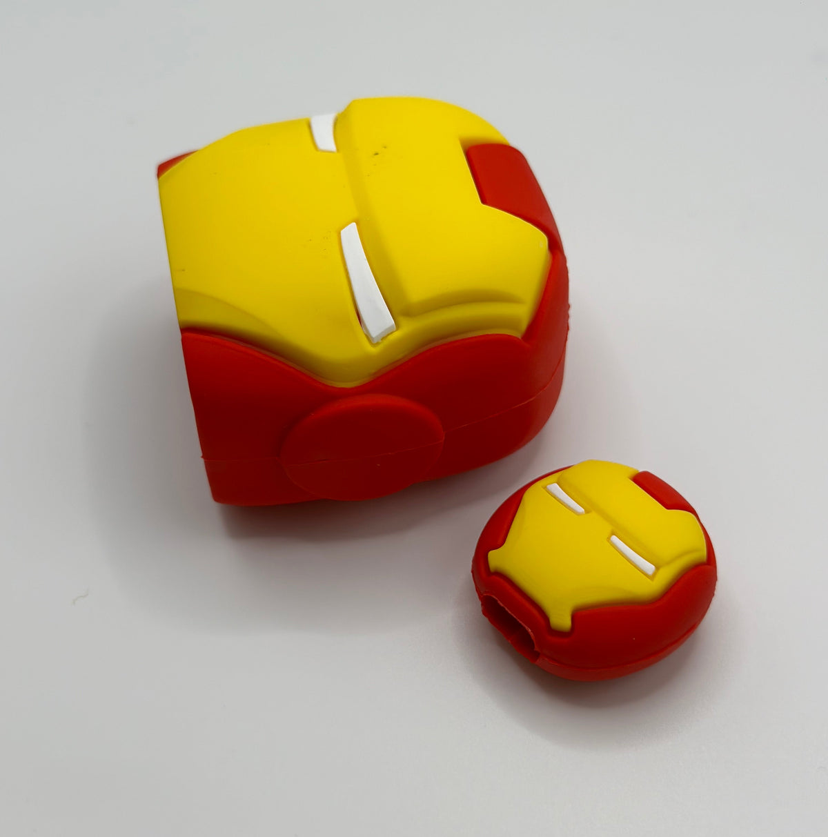 PROTECTOR DE CARGADOR IRON MAN