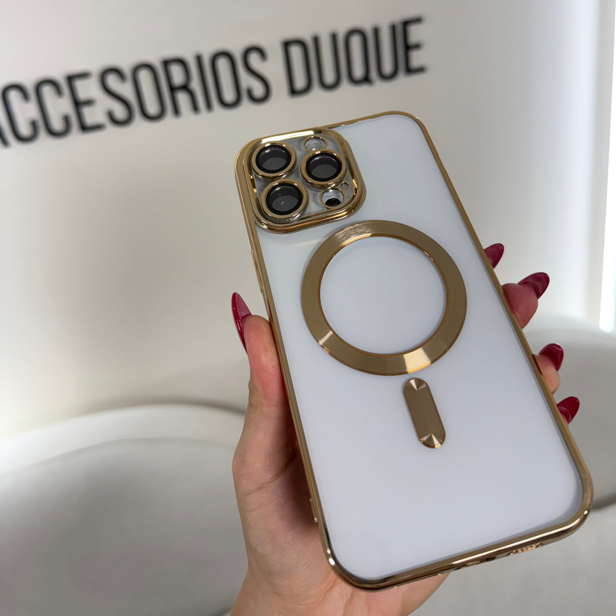 CASE IPHONE 14 PRO MAX BORDE METALIZADO MAGSAFE DORADO