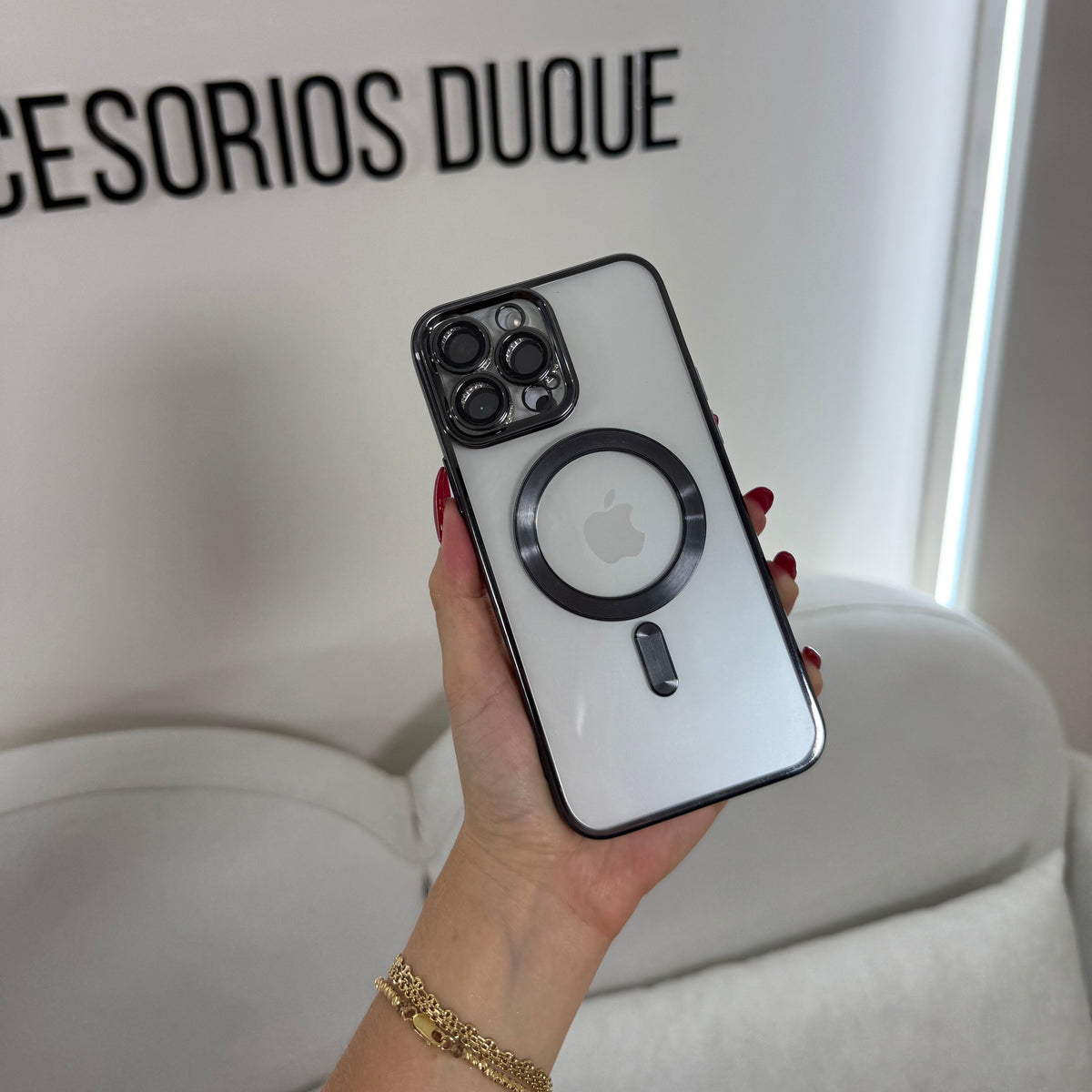CASE IPHONE 15 PRO MAX BORDE METALIZADO MAGSAFE NEGRO