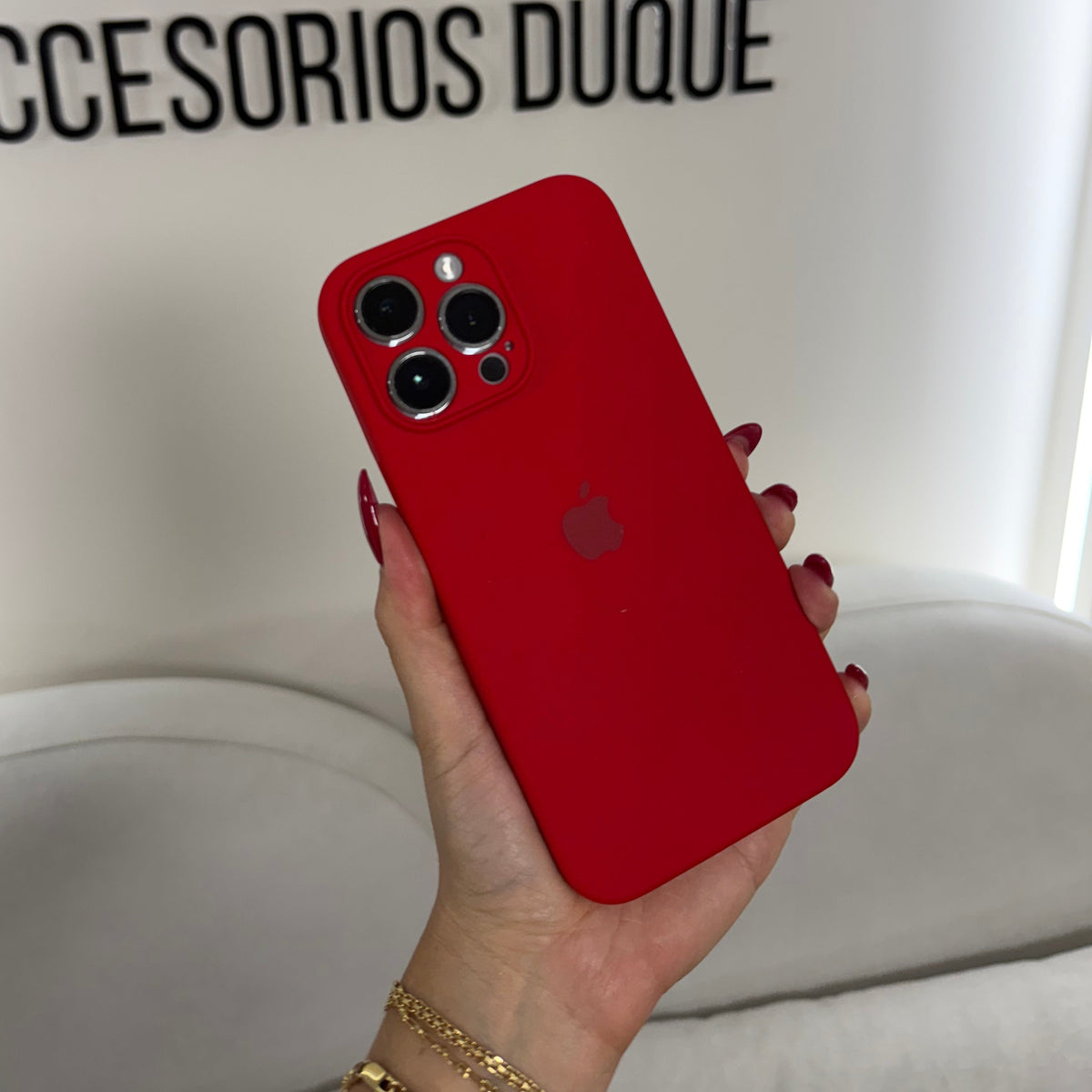 CASE IPHONE 11 PRO MAX SILICONA ROJA