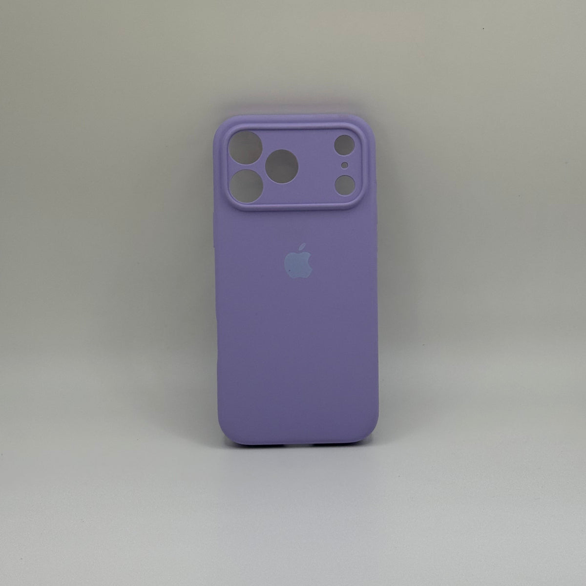 CASE IPHONE 17 PRO SILICONA LILA