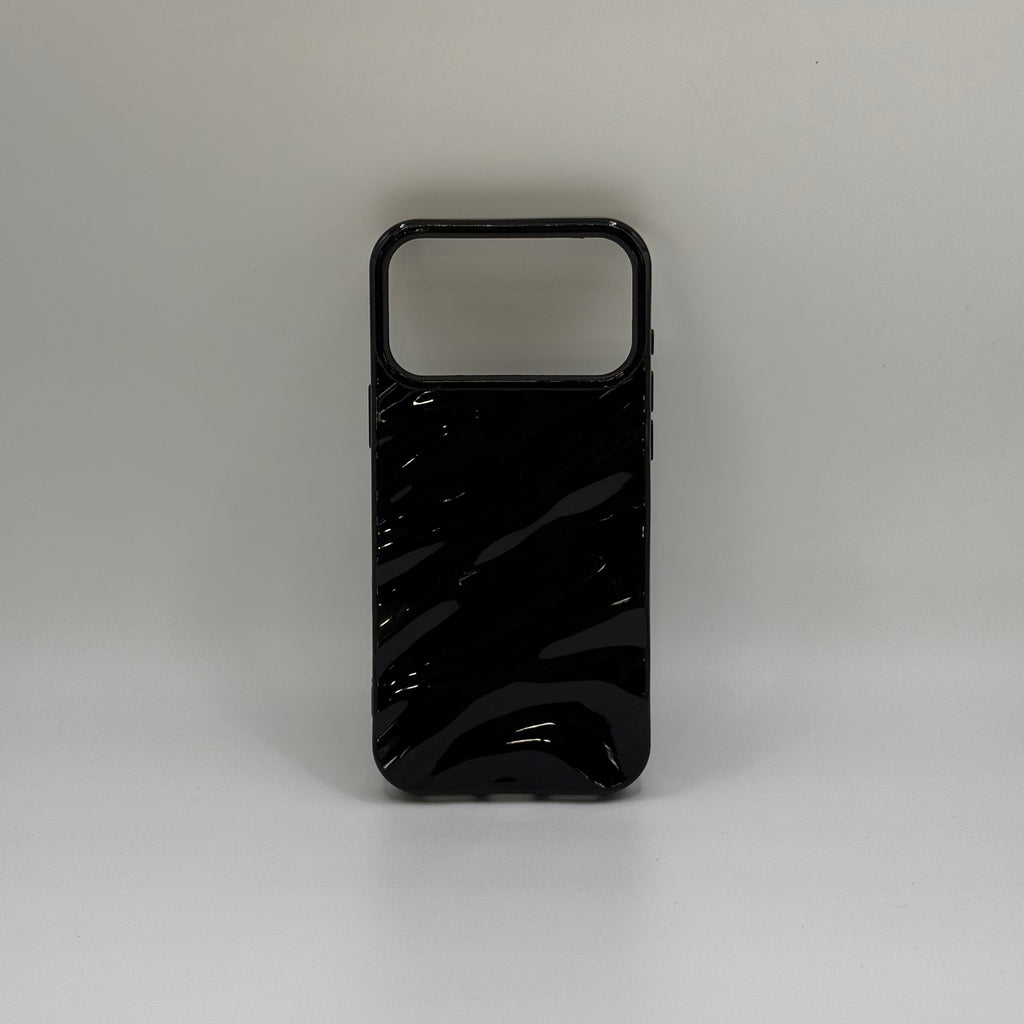 CASE IPHONE 17 PRO WAVES NEGRO