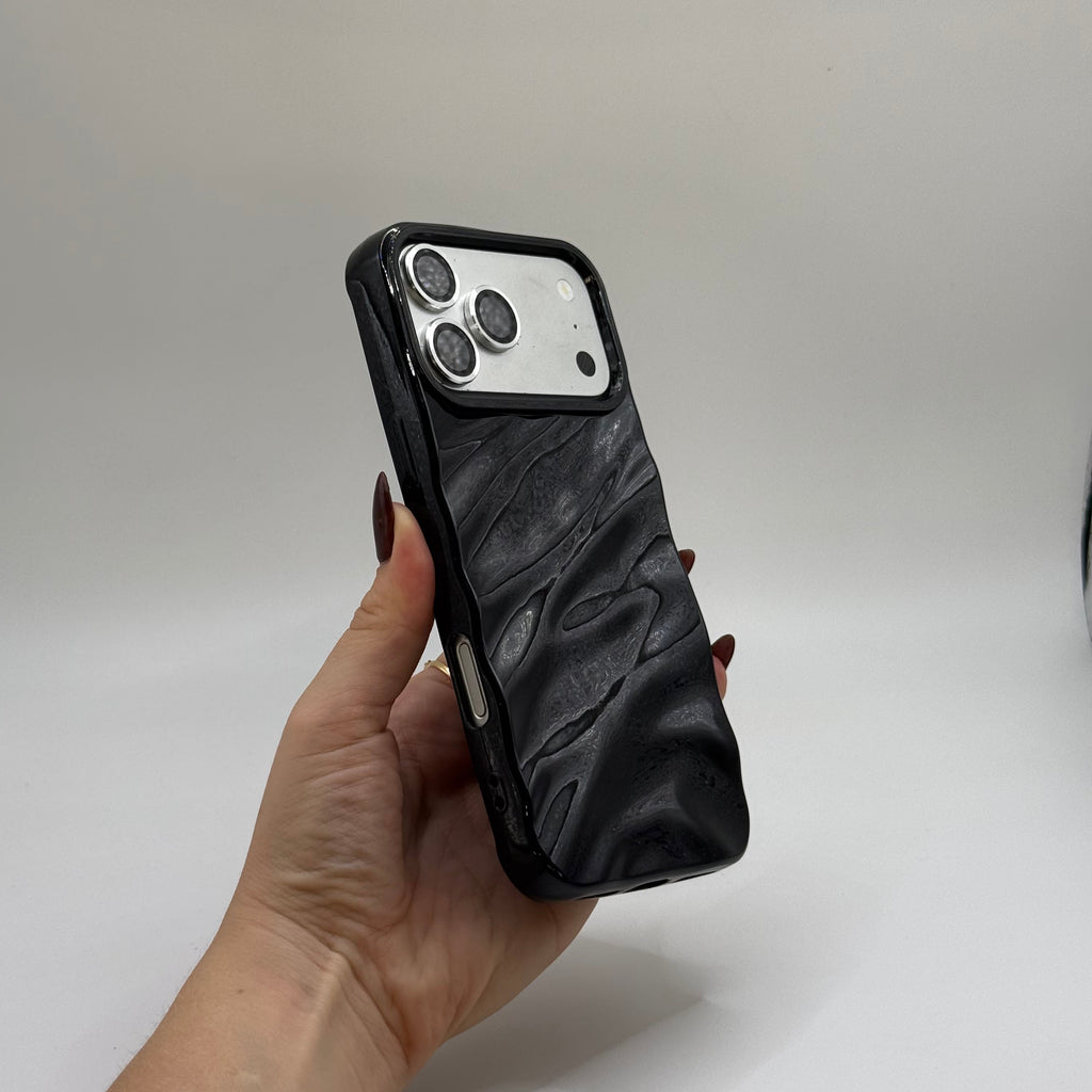 CASE IPHONE 17 PRO WAVES NEGRO