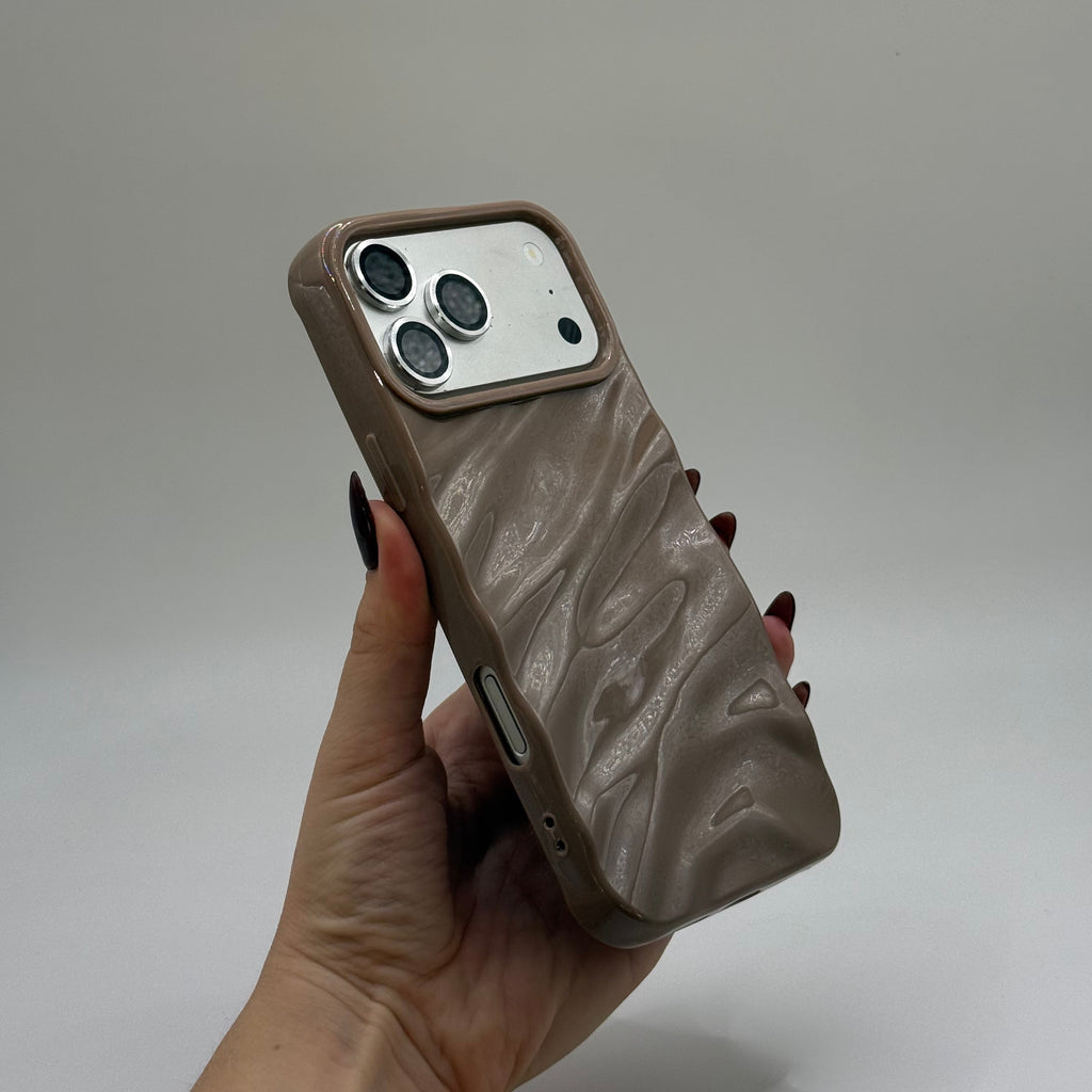 CASE IPHONE 17 PRO WAVES CAFE