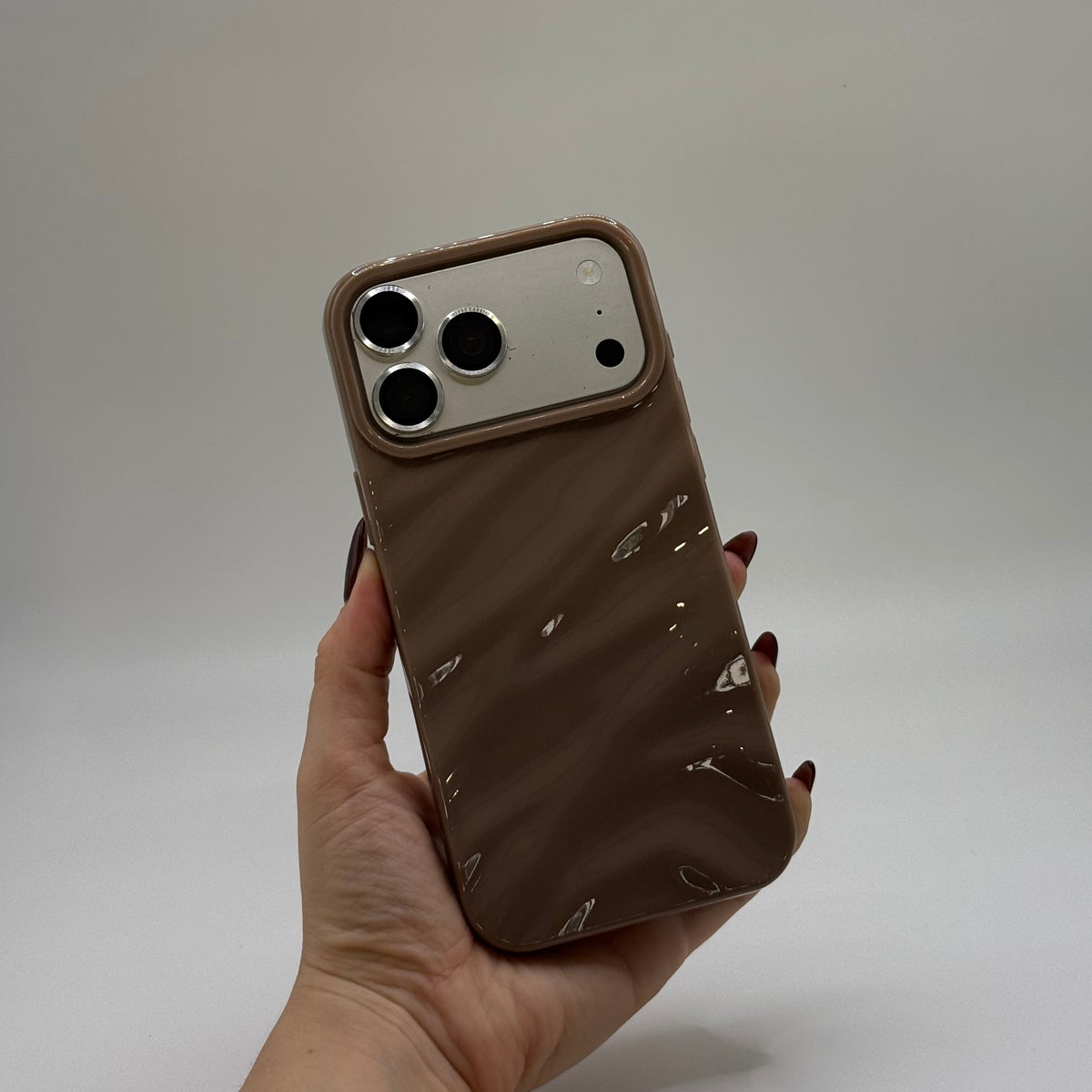 CASE IPHONE 17 PRO WAVES CAFE