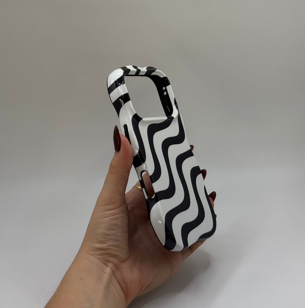 CASE IPHONE 17 PRO CEBRA NEGRO
