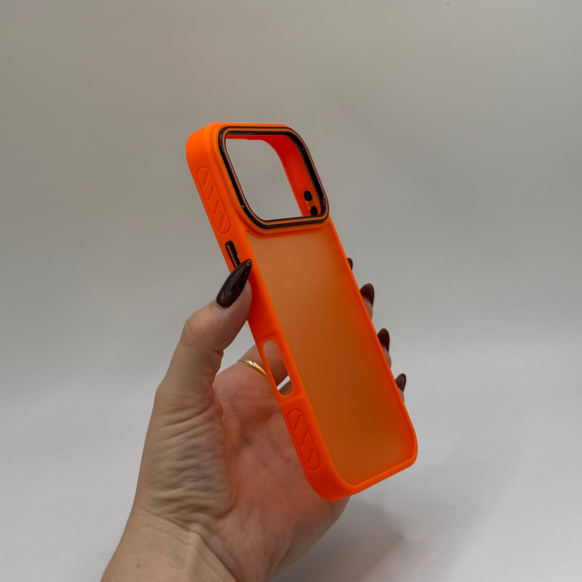 CASE IPHONE 17 PRO AURE NARANJADO