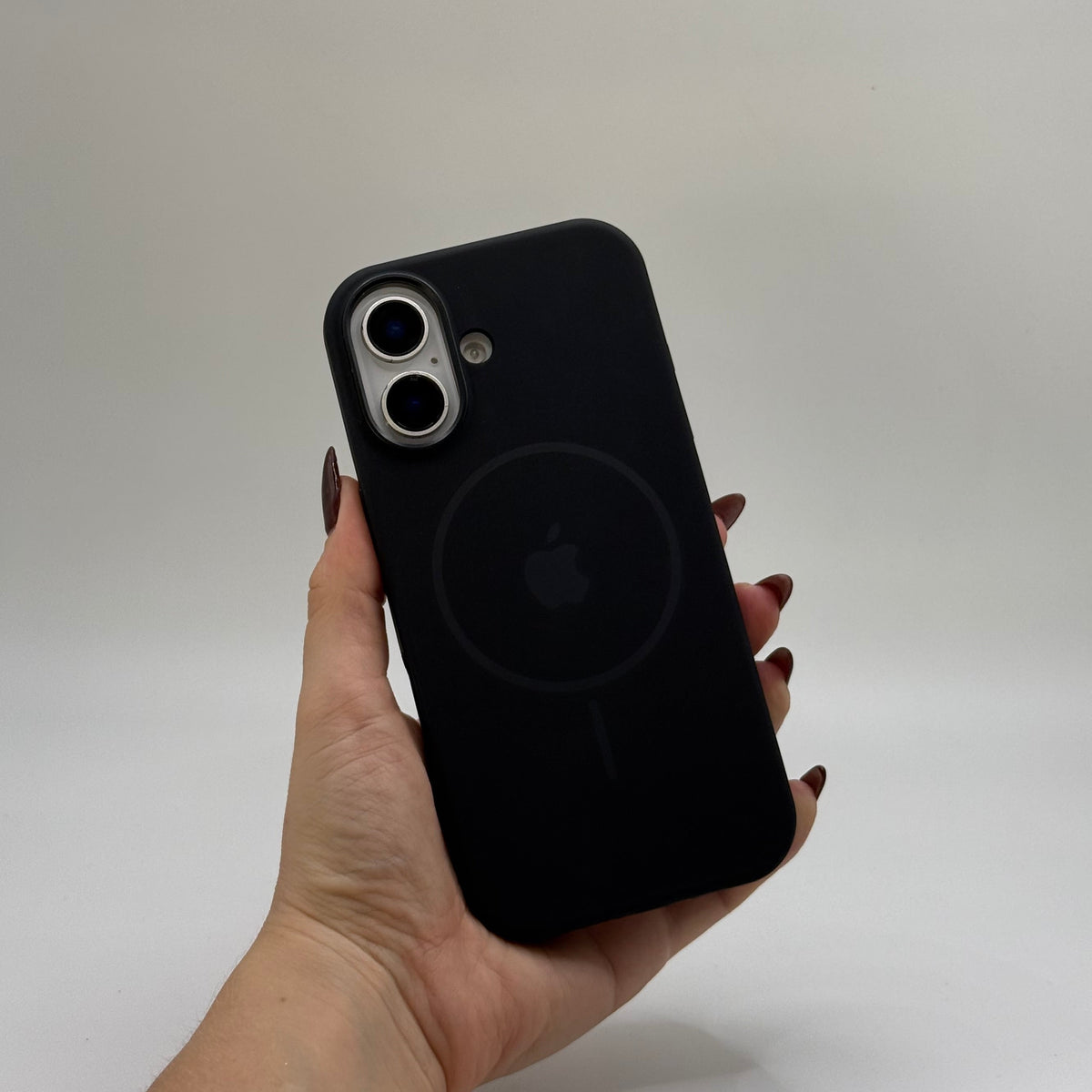 CASE IPHONE 17 SILICON MAGSAFE NEGRO