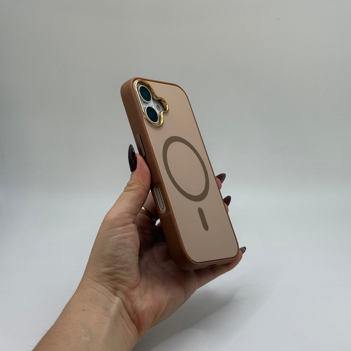 CASE IPHONE 16 NOVA BEIGE