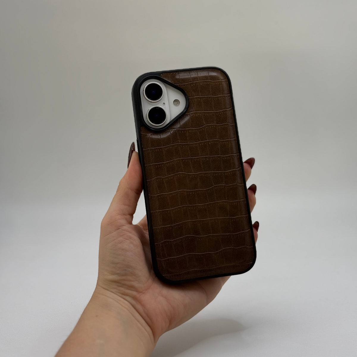 CASE IPHONE 16 COCODRILO CAFE