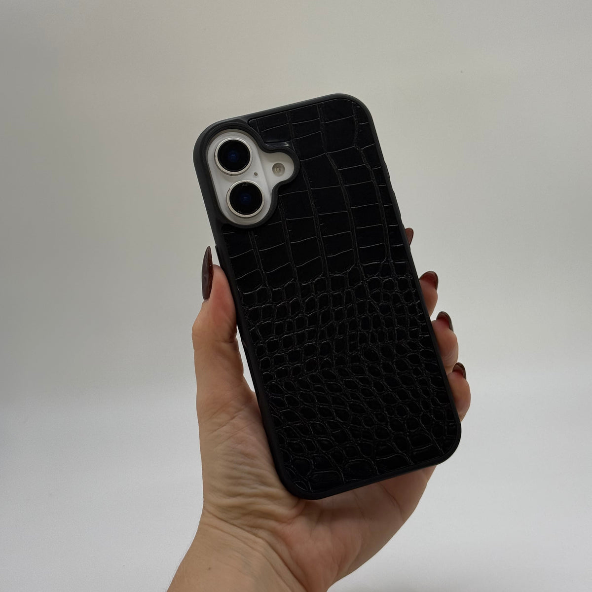 CASE IPHONE 17 COCODRILO NEGRO