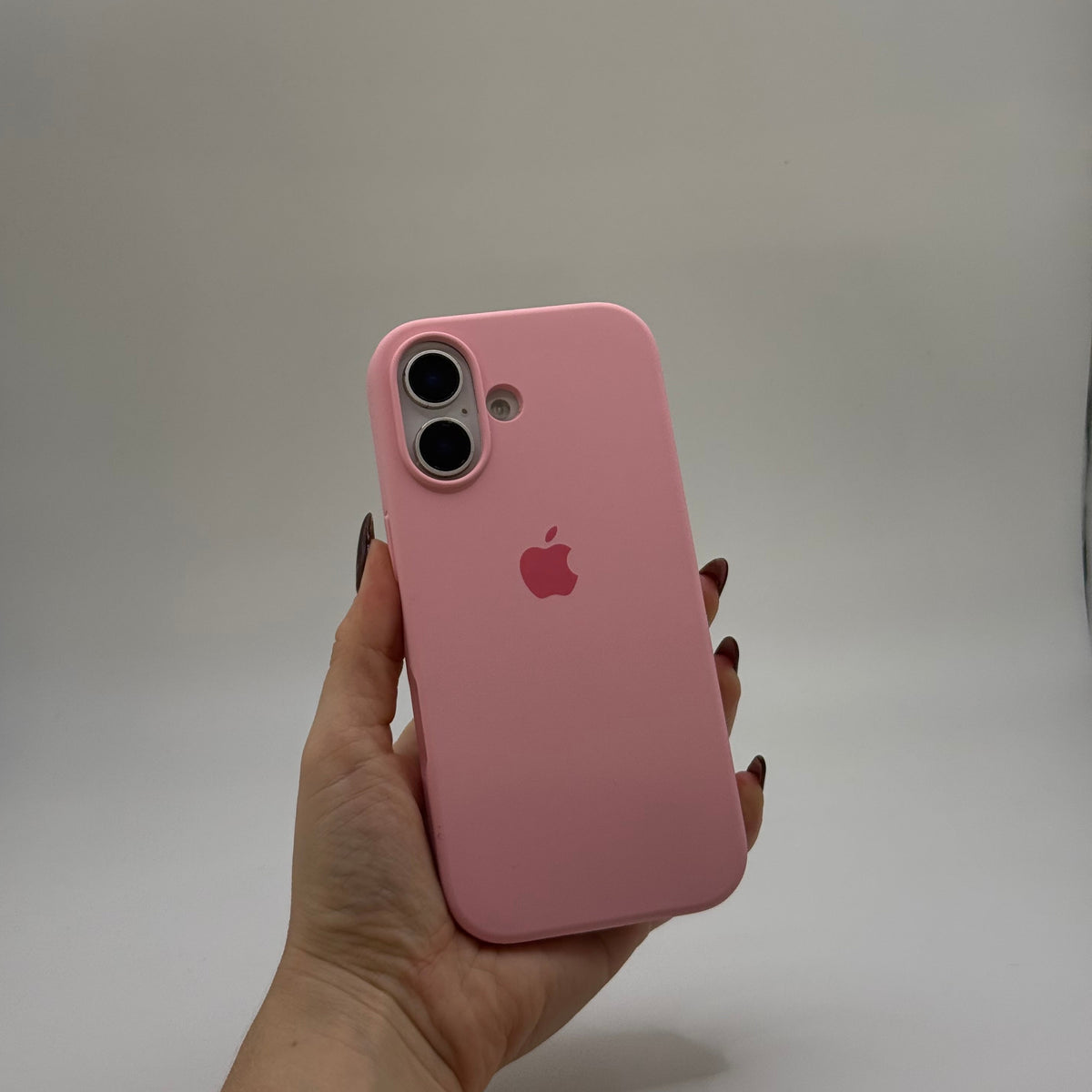 CASE IPHONE 17 SILICONA ROSADO