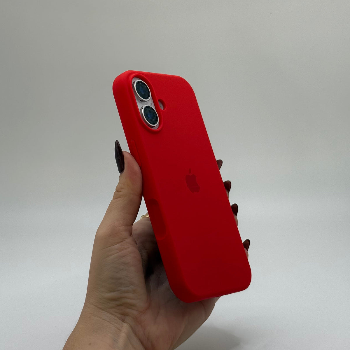 CASE IPHONE 17 SILICONA ROJO