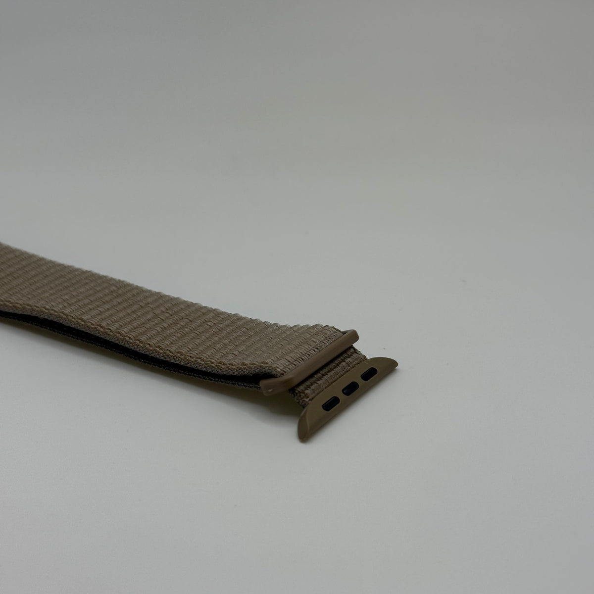 PULSO VELCRO DORADO 42´44´45´46S10´ S11´49