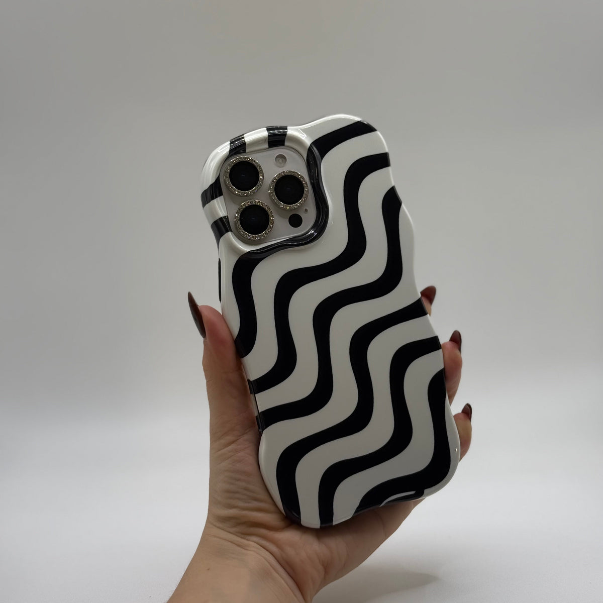 CASE IPHONE 15 PRO MAX CEBRA NEGRO