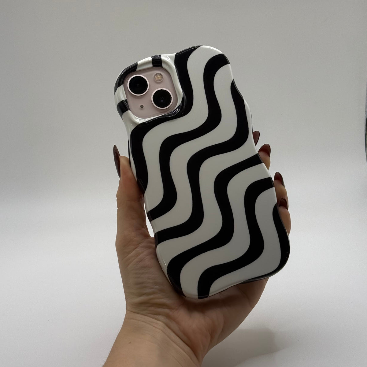 CASE IPHONE 15 CEBRA NEGRO
