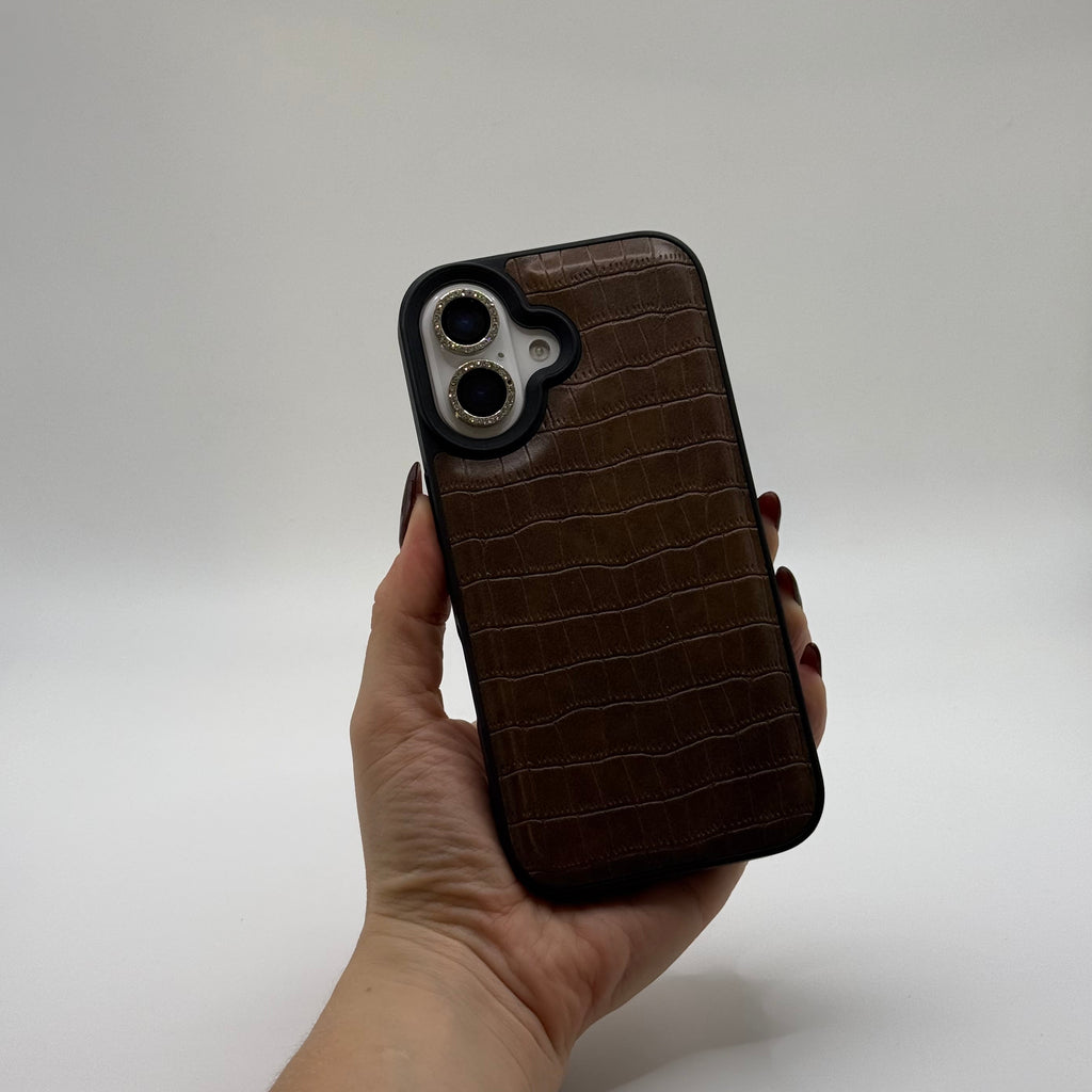 CASE IPHONE 16 PLUS COCODRILO CAFE