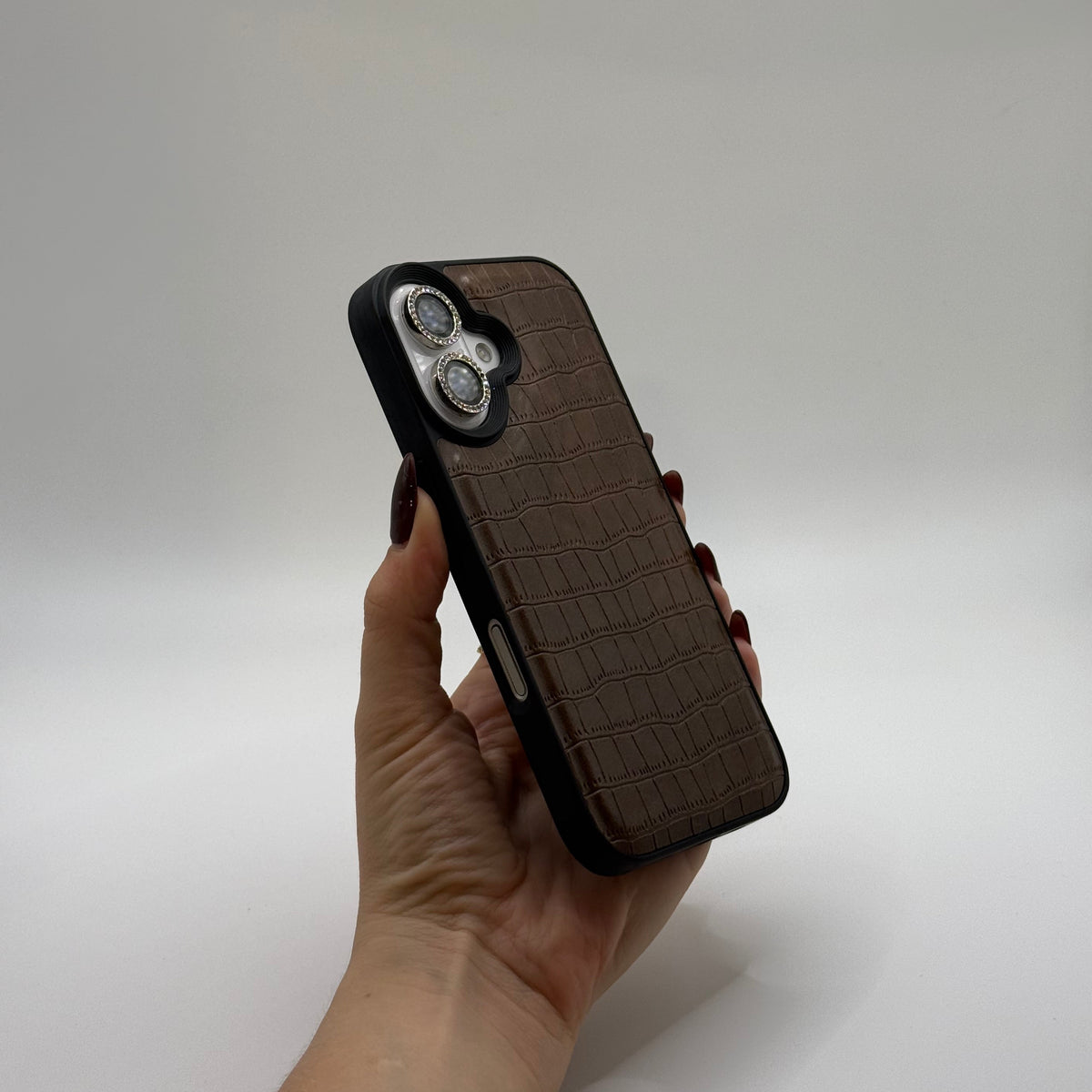 CASE IPHONE 16 PLUS COCODRILO CAFE