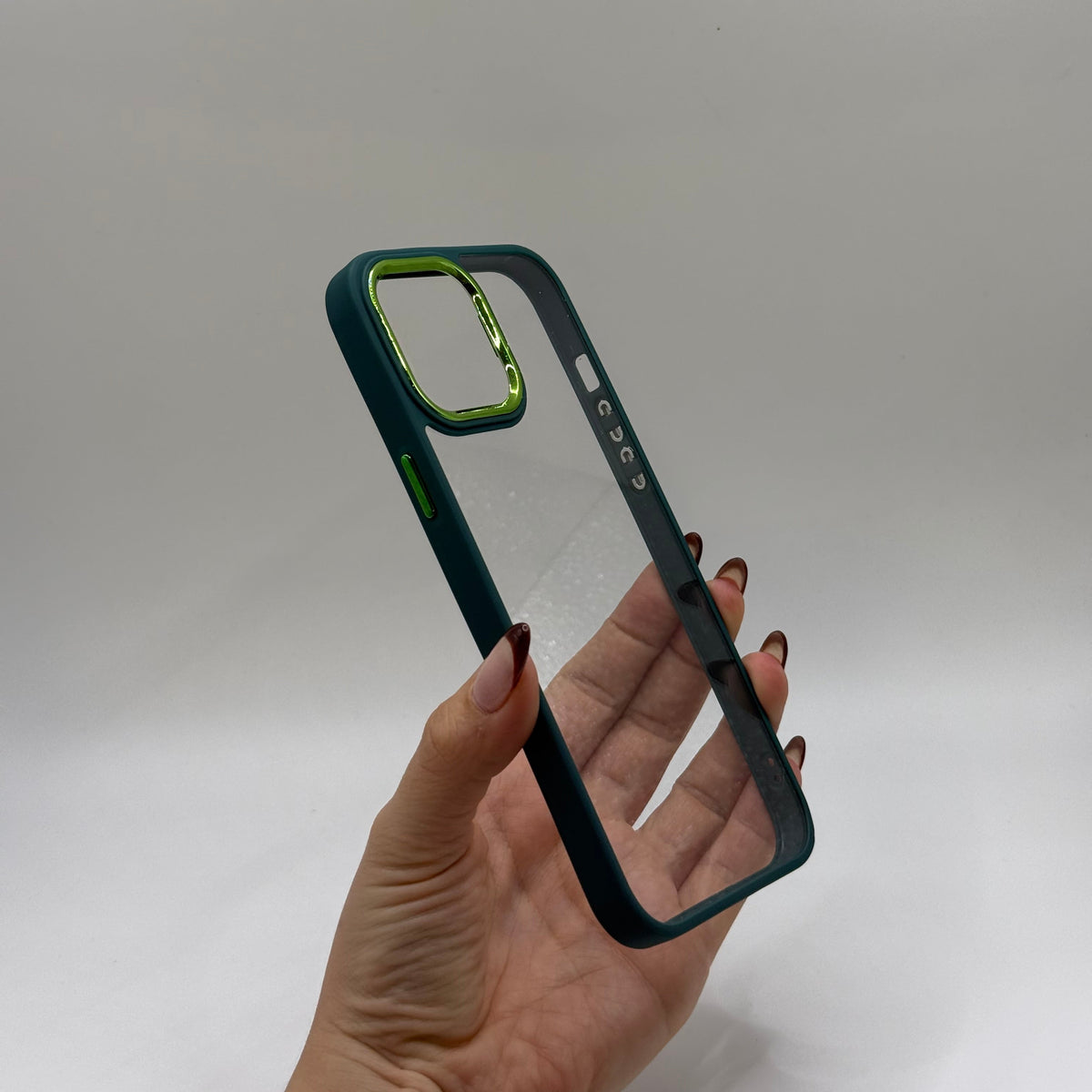 CASE IPHONE 13 PRO MAX BORDE COLOR VERDE