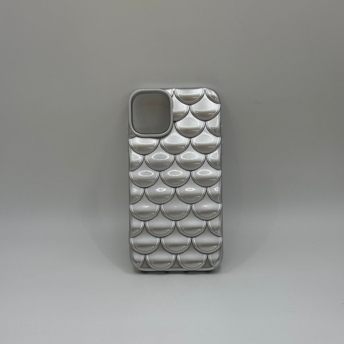 CASE IPHONE 11 ESCAMAS PLATEADA