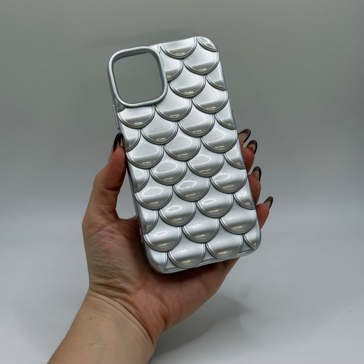 CASE IPHONE 11 ESCAMAS PLATEADA
