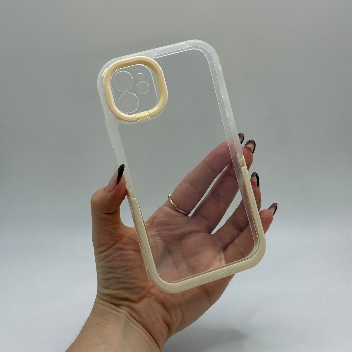 CASE IPHONE 11 SOPORTE BEIGE