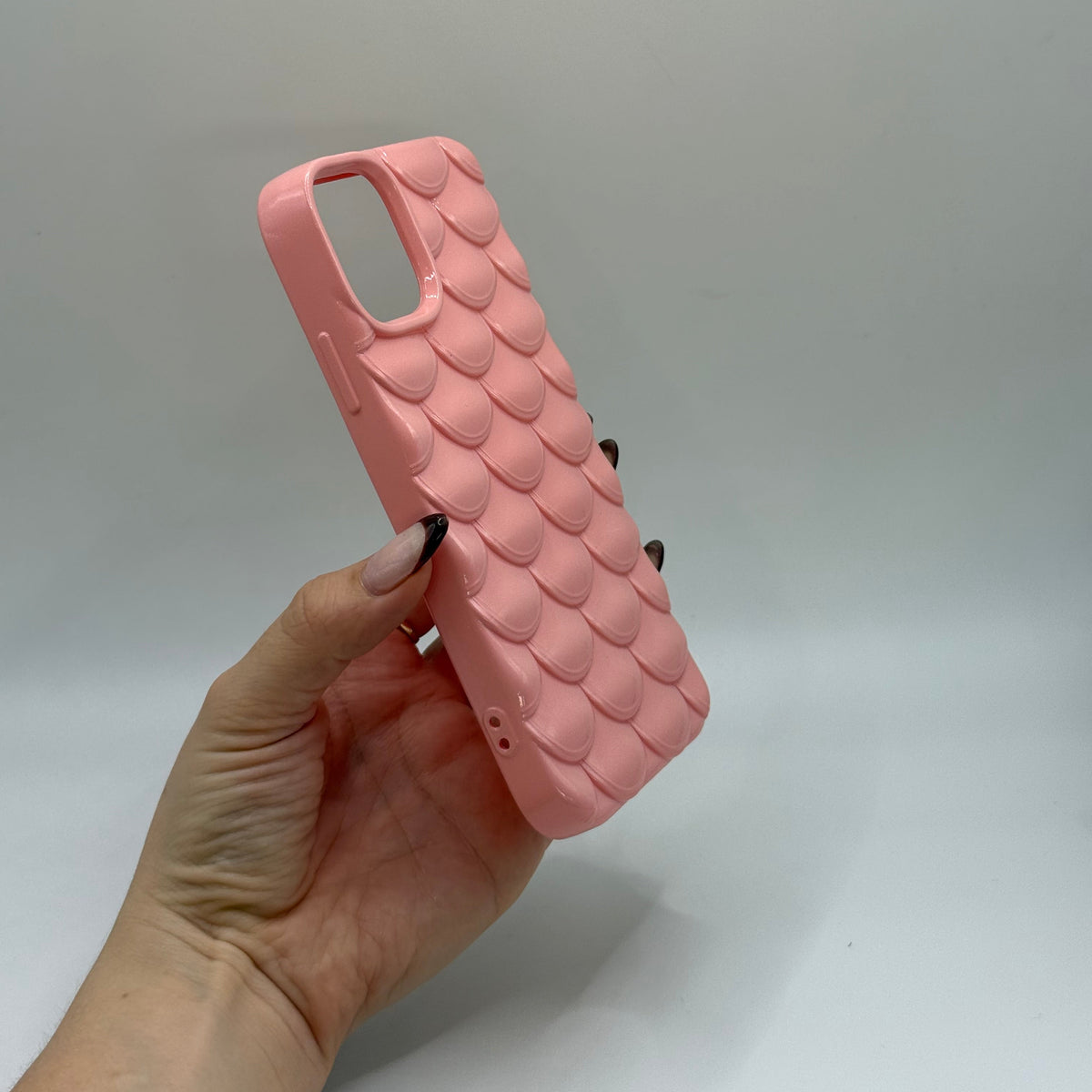 CASE IPHONE 11 ESCAMAS ROSADO