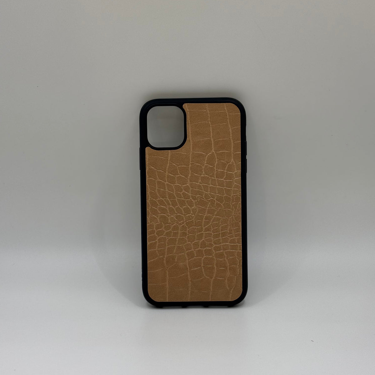 CASE IPHONE 11 COCODRILO BEIGE