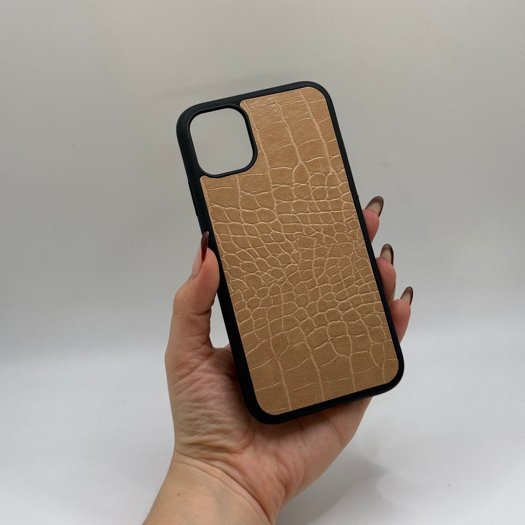 CASE IPHONE 11 COCODRILO BEIGE