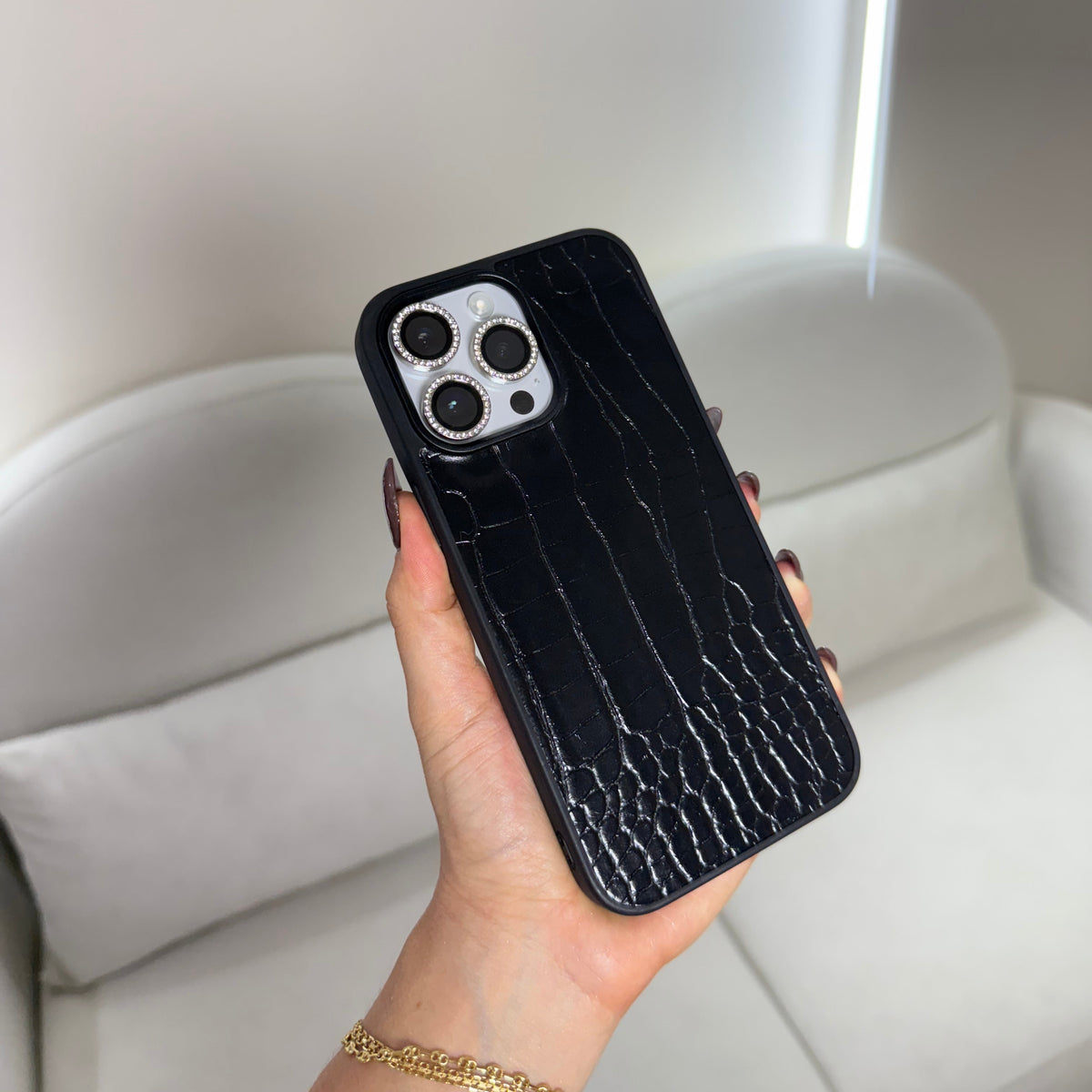 CASE IPHONE 15 PRO COCODRILO NEGRO