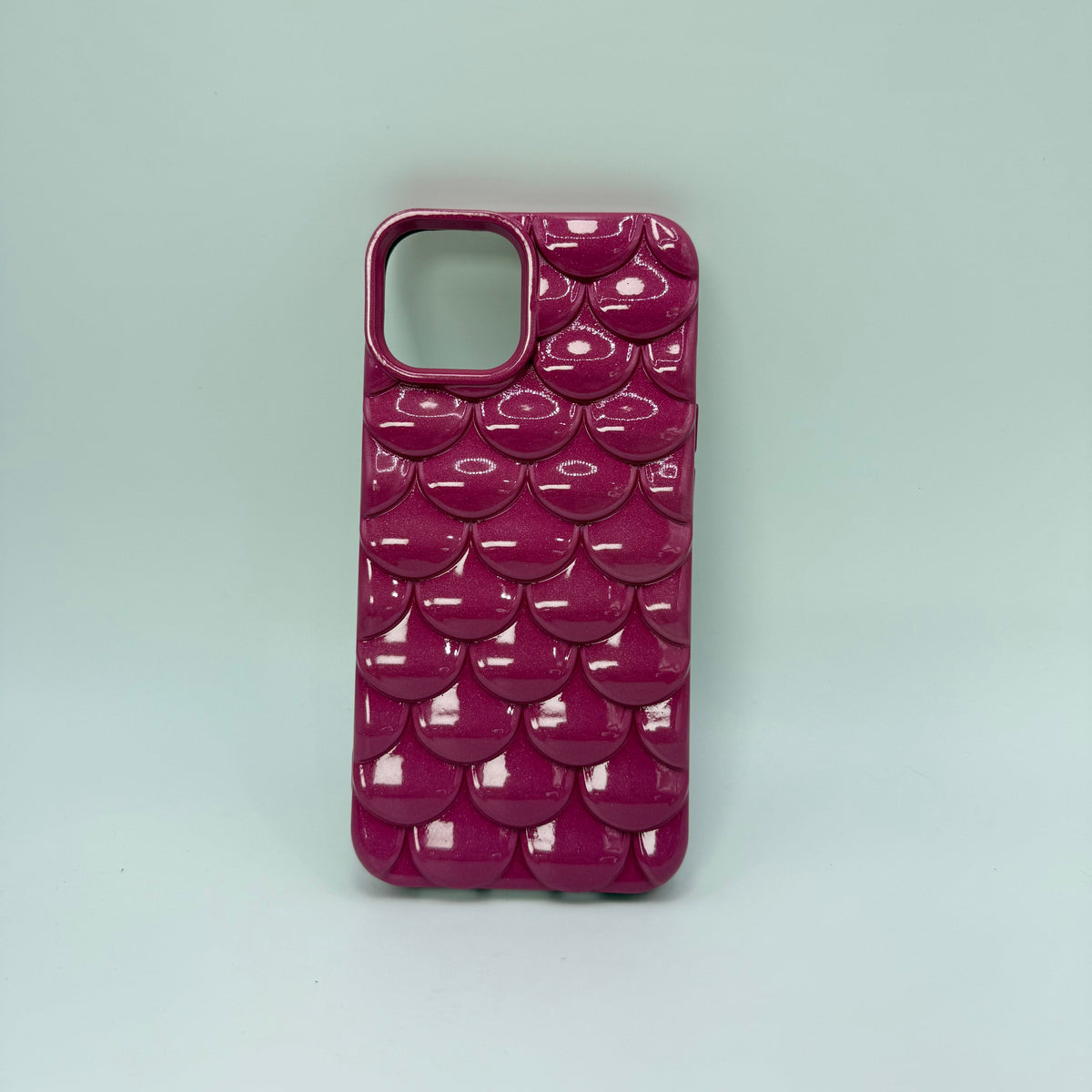 CASE IPHONE 14 PLUS ESCAMAS VINOTINTO