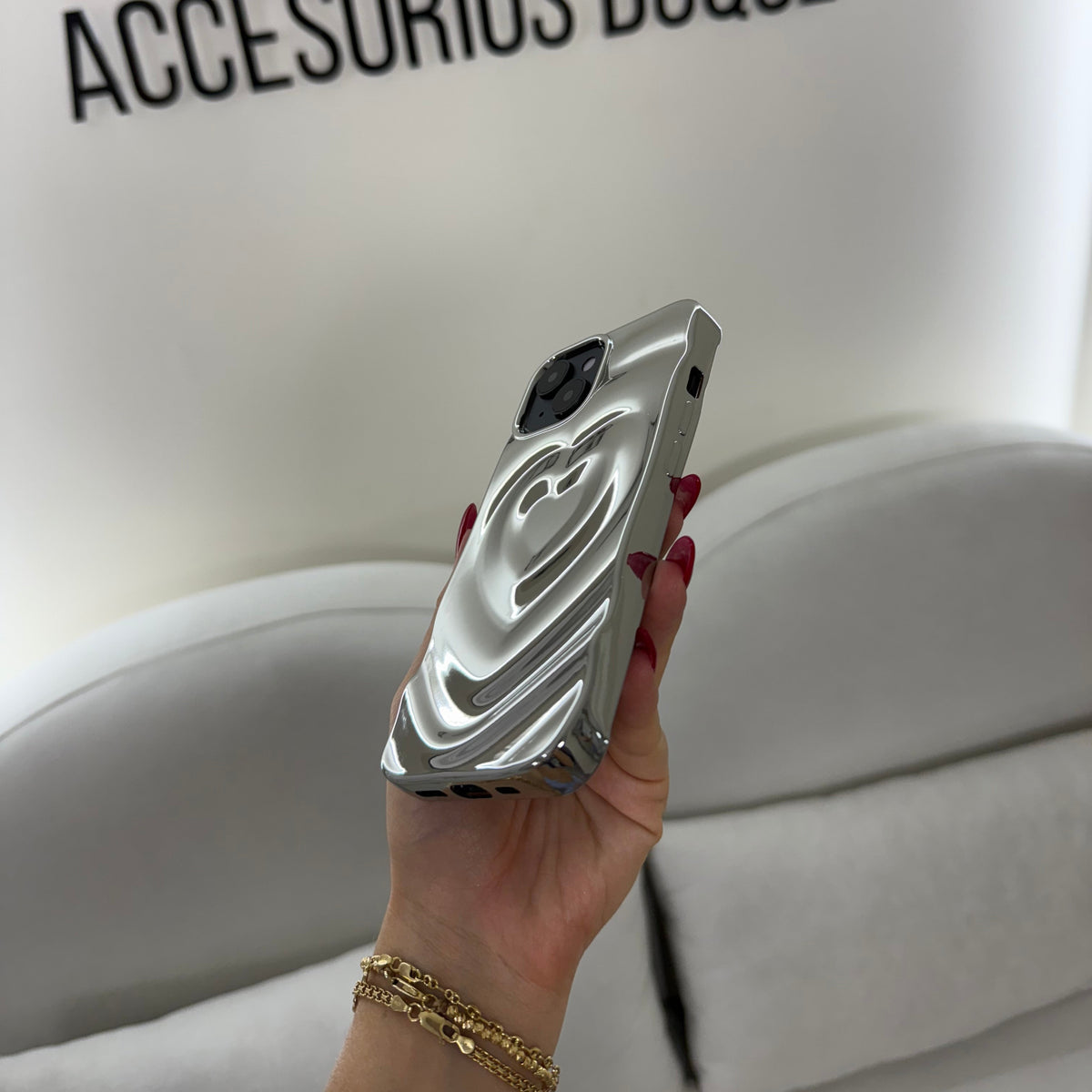 CASE IPHONE 13-14 LOVE 3D PLATEADO