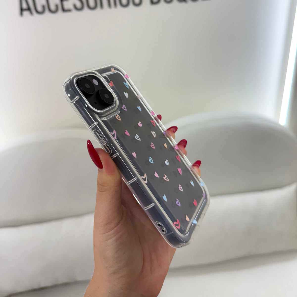 CASE IPHONE 15 CORAZONES