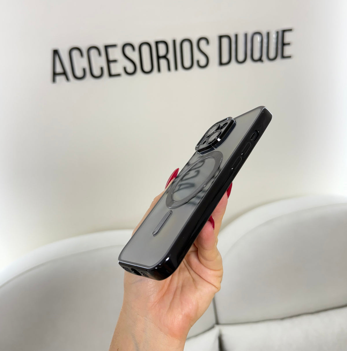 CASE IPHONE 15 BORDE METALIZADO MAGSAFE NEGRO